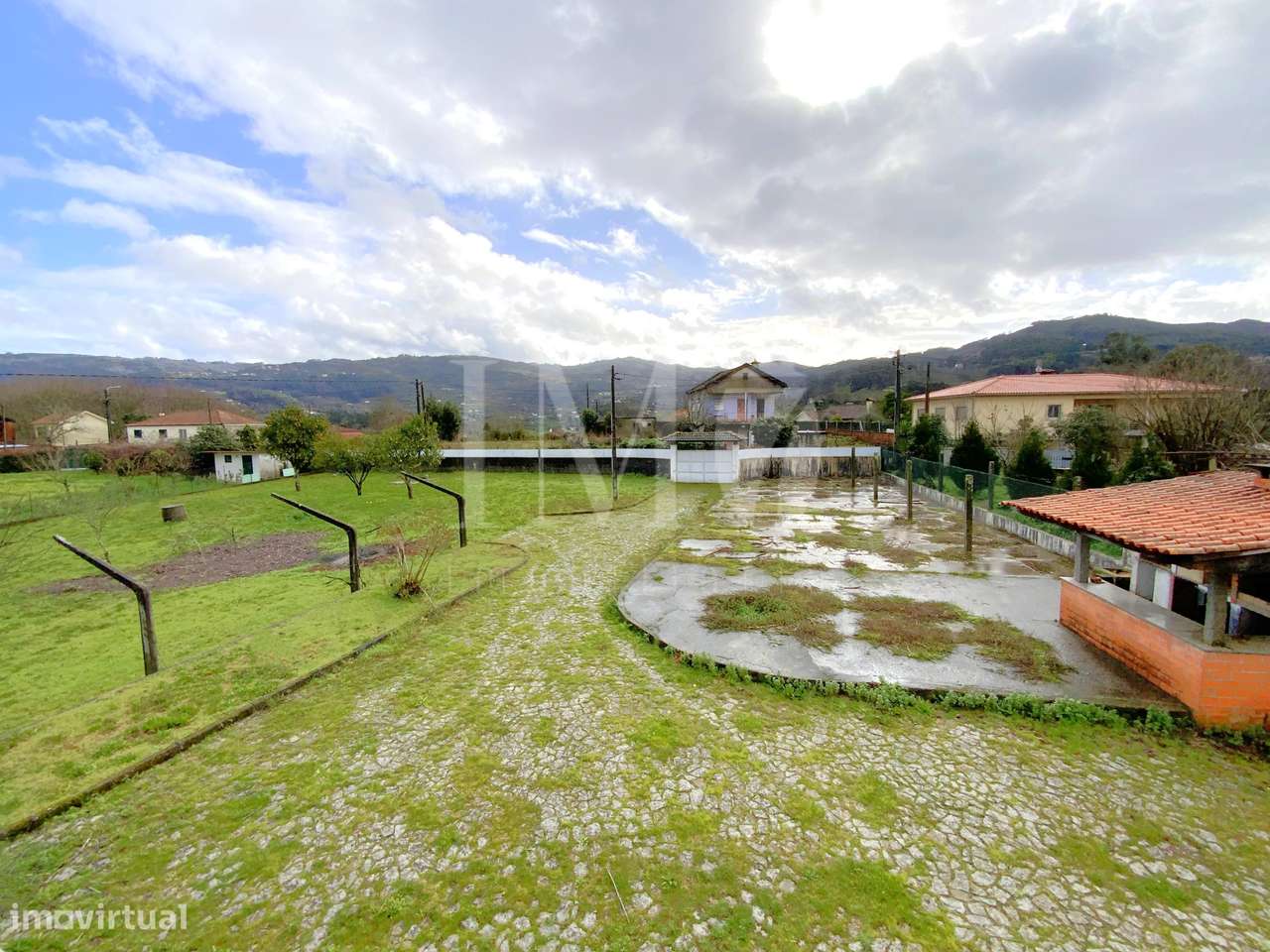 Moradia para Restauro com 4000m2 de Terreno na Gemieira, Ponte de Lima - Grande imagem: 4/28