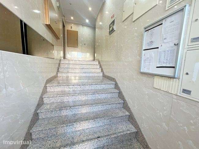 Apartamento T3 com arrecadação - Carregado - Grande imagem: 4/20