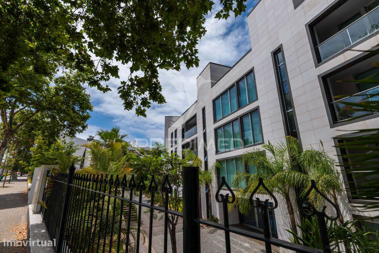 APARTAMENTO T4 DE  LUXO NA ESTRADA MONUMENTAL - Grande imagem: 4/38