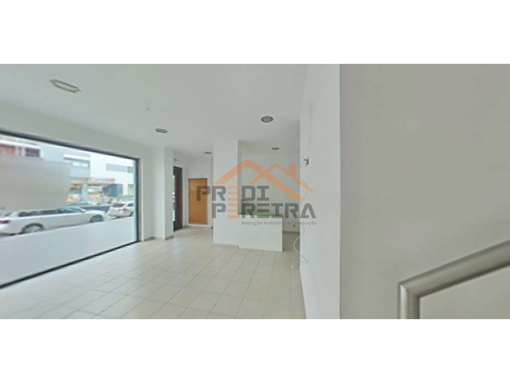 Loja centro de Odivelas. - Grande imagem: 1/27