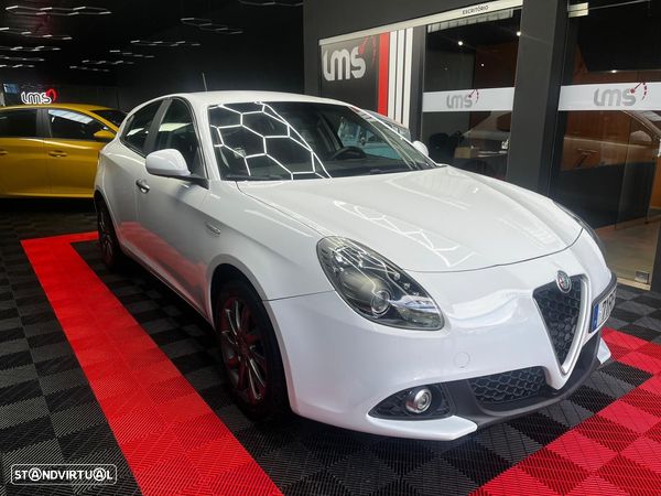 Alfa Romeo Giulietta 1.6 JTDm - 1