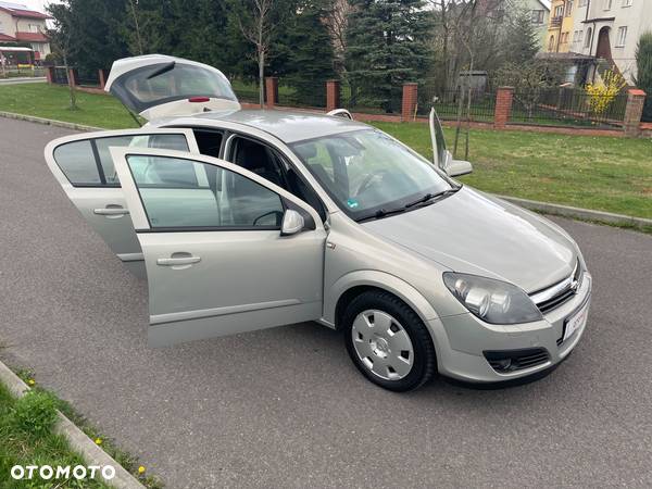 Opel Astra III 1.6 Elegance - 39