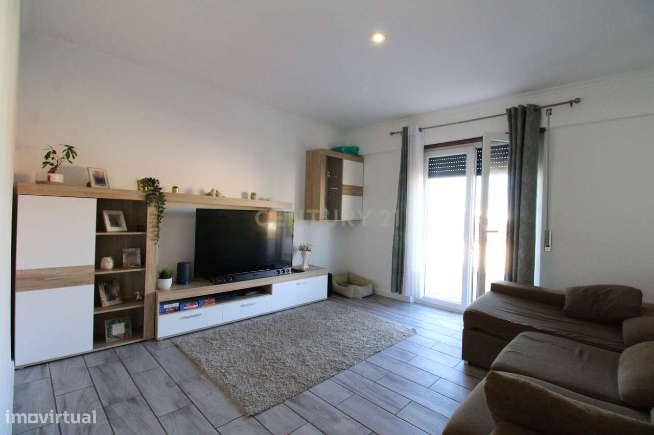 Espetacular Moradia T5 no Casal Do Marco com Garagem - Grande imagem: 3/37