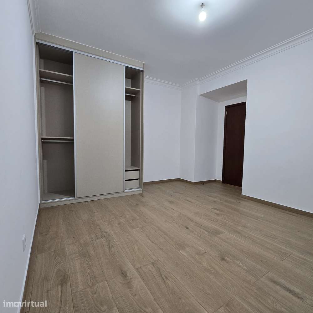 T3 Remodelado 2 Varandas 1 arrecadação-12