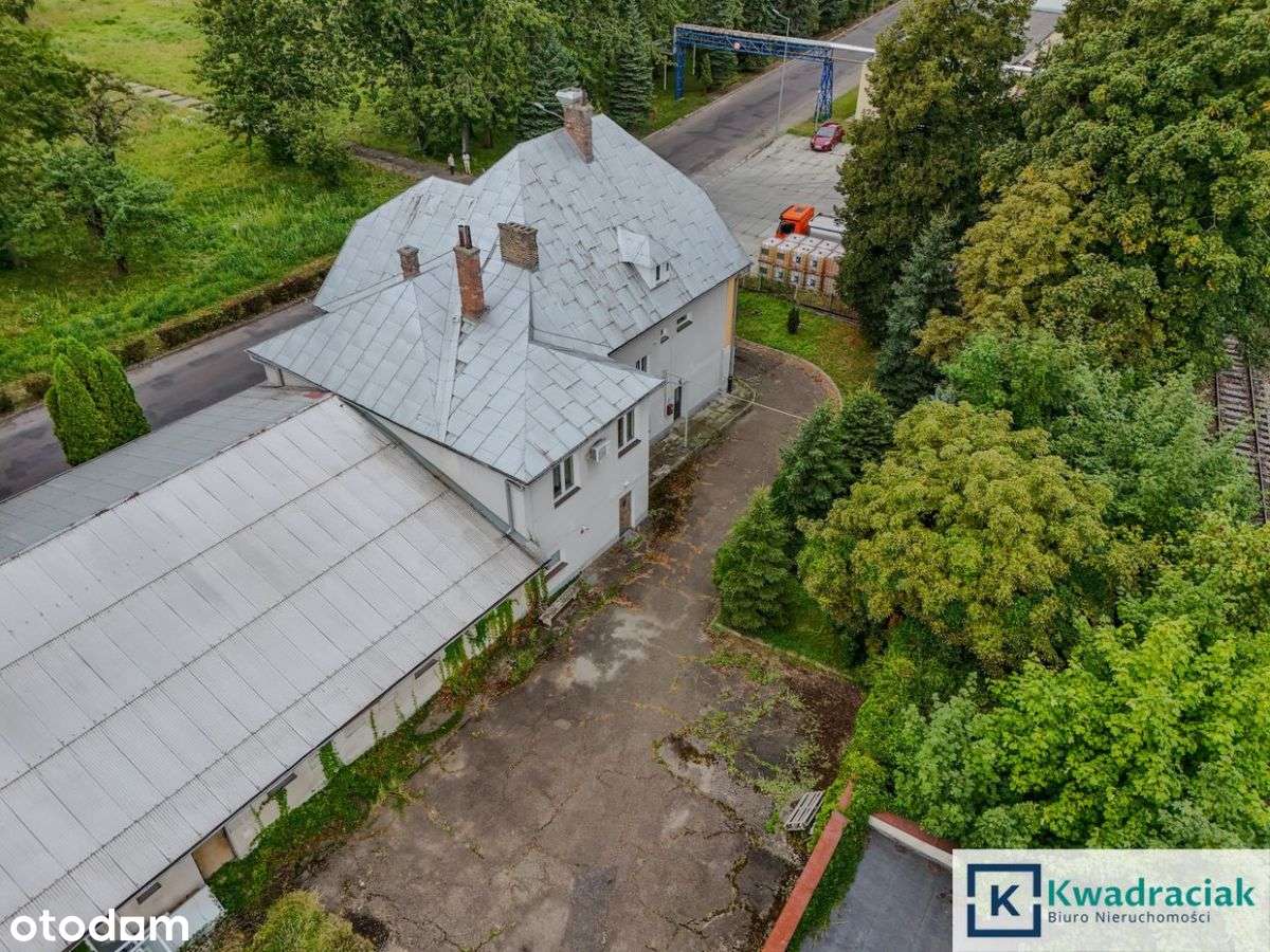 Budynek komercyjny 487 m² z garażami – Jasło, tere-4