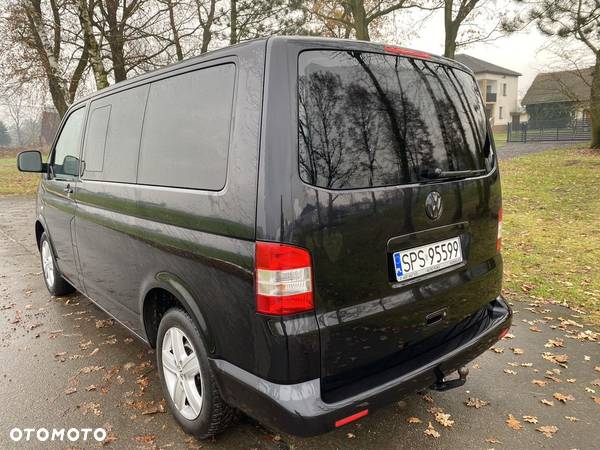 Volkswagen Caravelle - 7