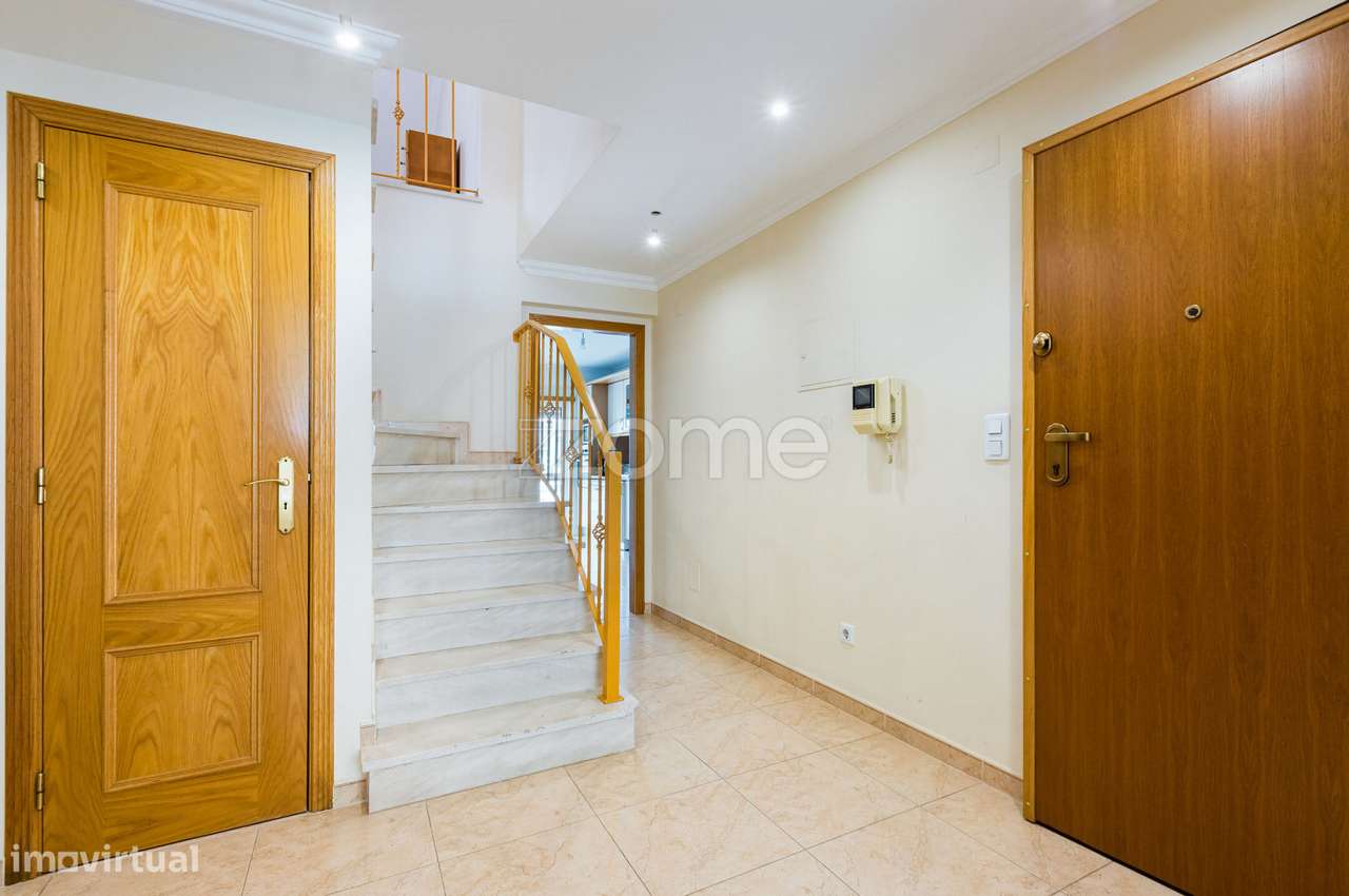 Apartamento T2 + 1 duplex com varanda, Montijo - Grande imagem: 4/26