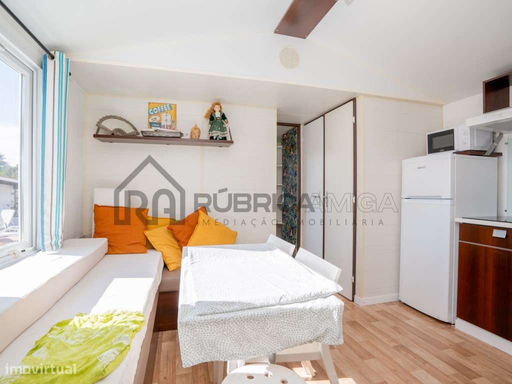 Moradia térrea de 3 quartos e piscina-45