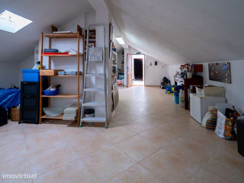 Apartamento T3 com varanda e vista deslumbrante para a Praia do Nor...-33