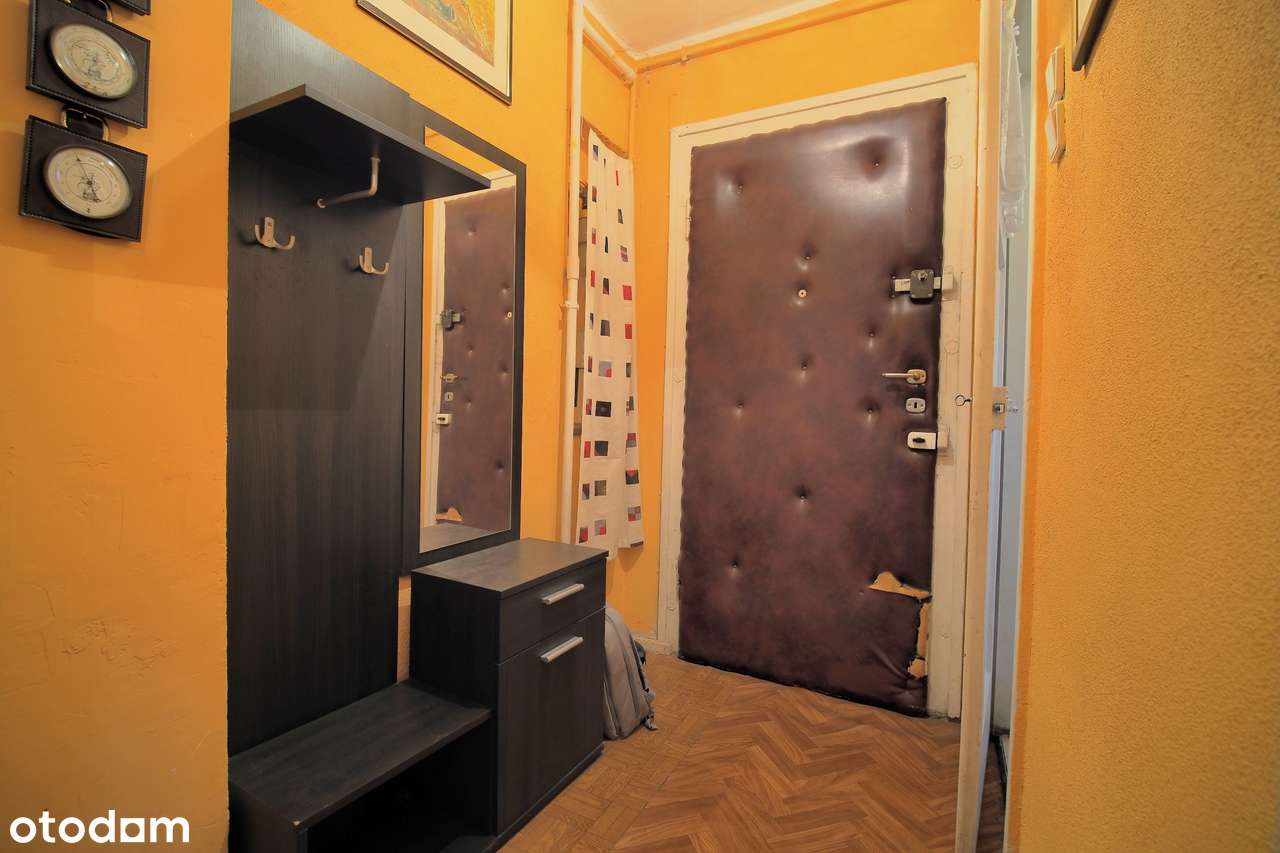 W zadbanej kamienicy mieszkanie do remontu 2pok obok Szpital Borowska-7