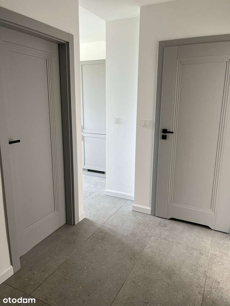 2 pokoje , osobna kuchnia, po generalnym remoncie-13