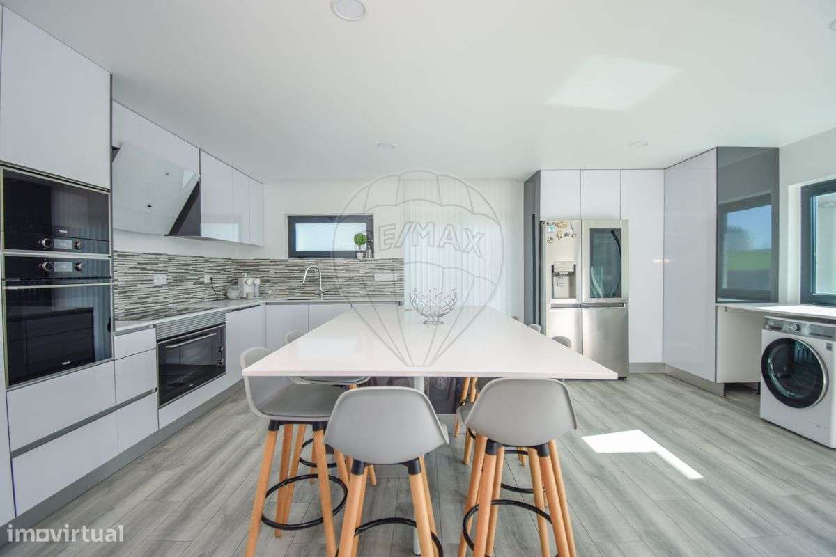 Moradia T5 para venda-14