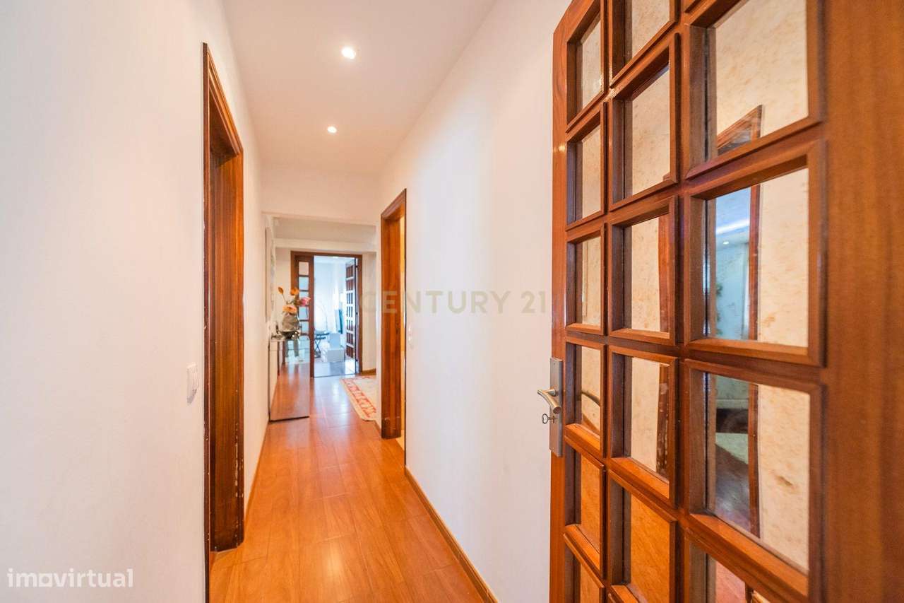 Moradia T4 com piscina-42