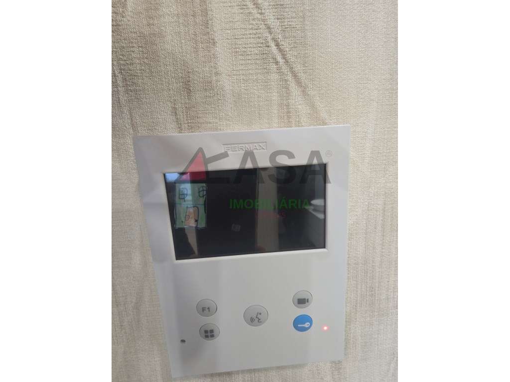 Empreendimento novo com piscina T2 e T3 disponíveis-35