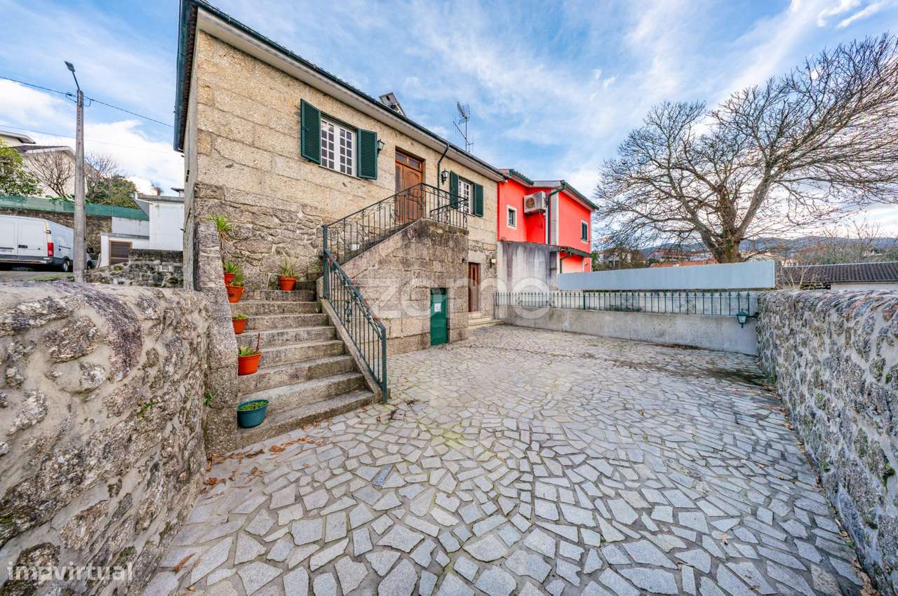 Moradia T3 com lote terreno 1468 m2 em Ponte da Barca - Grande imagem: 4/37