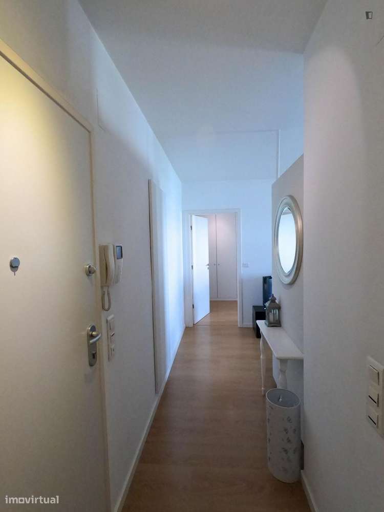 Apartamento com 1 quartos - localizado em Entrecampos Lisbon - Grande imagem: 2/8