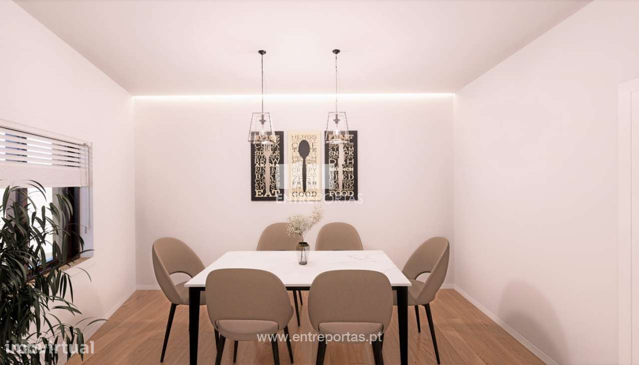 Venda de Moradia V4 no centro de Vila do Conde - Grande imagem: 3/23