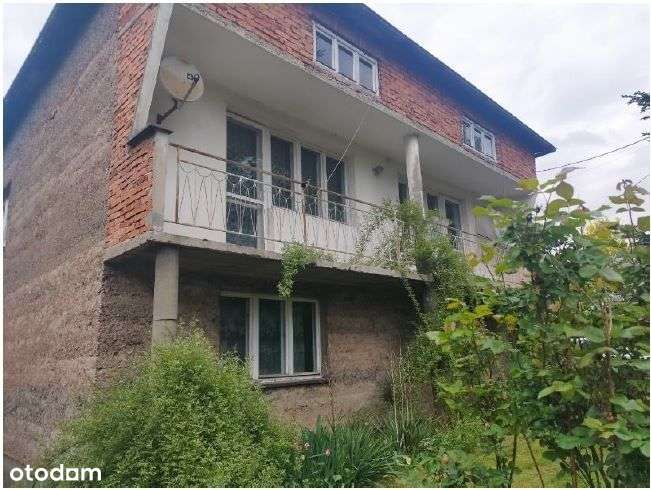 Dom z budynkiem gospodarczym – udział 1/4-9