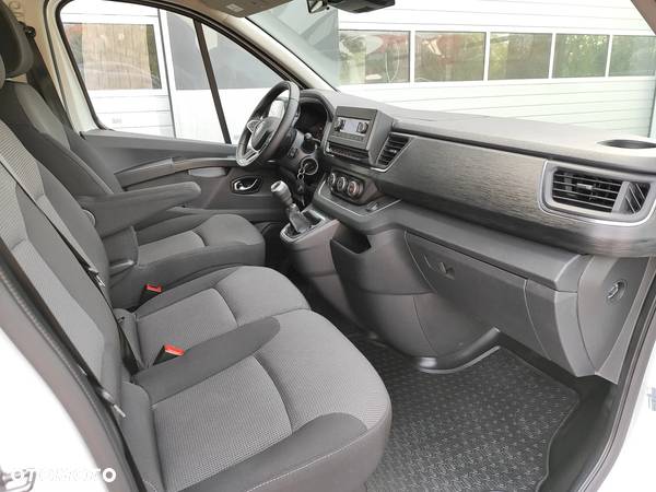 Renault Trafic SpaceClass 2.0 dCi Escapade - 9