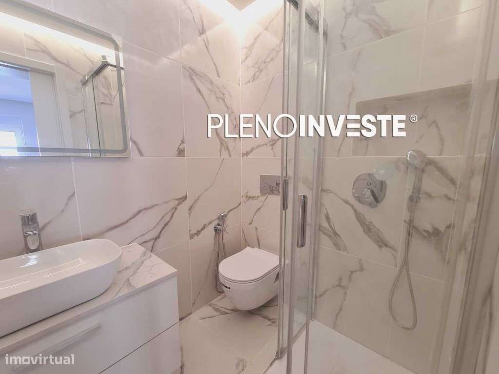 T2 Totalmente Remodelado com Varanda nas Paivas-40