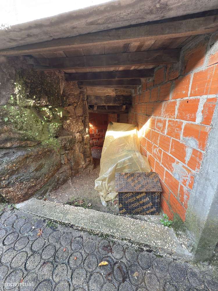Moradia para Restaurar T3 Venda em Covas e Vila Nova de Oliveirinha,Tá-10