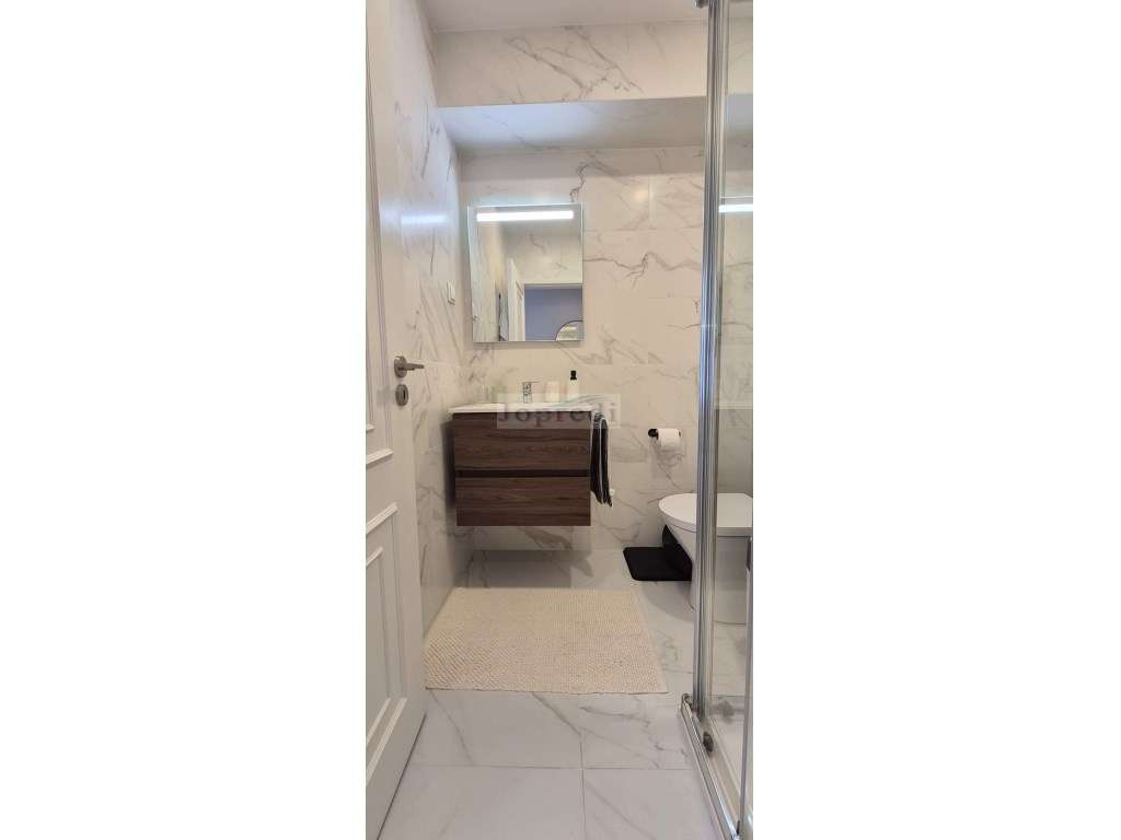 Apartamento T2 remodelado-17