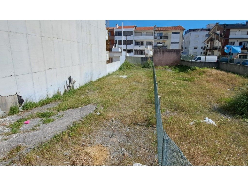 Lote para Construção a 150m da Praia em Vila do Conde