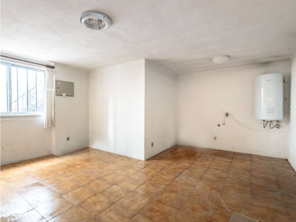 Moradia T3 em Santa Clara-11