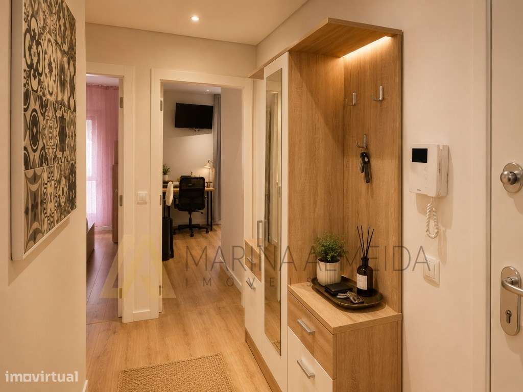 Apartamento T3 ( 4 assoalhadas), Semi- Novo com 2 varandas e arrend...-6