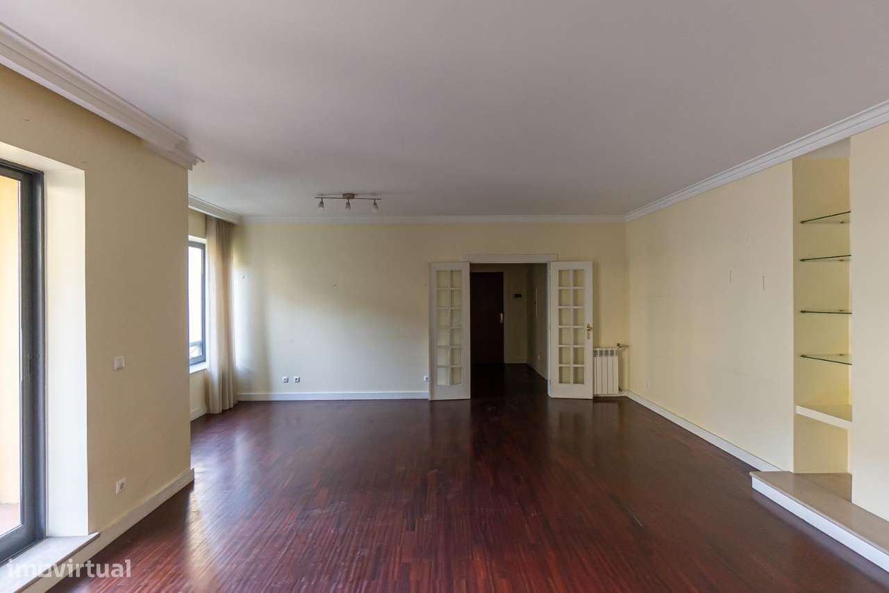 T3 no Amial, em Condomínio Reservado de Prestigio-3