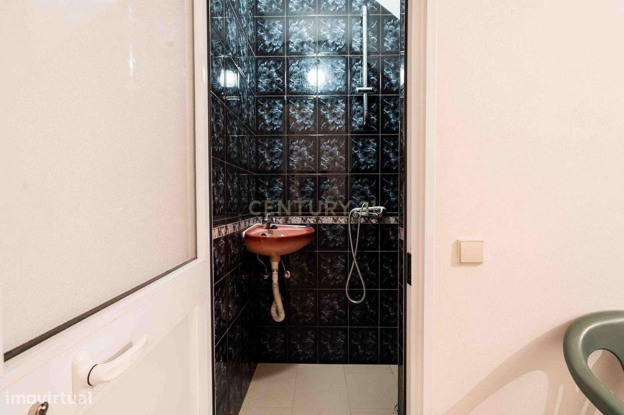 Vende-se Moradia T4 na Póvoa da Abraveia – Vila Nova de Poiares-23