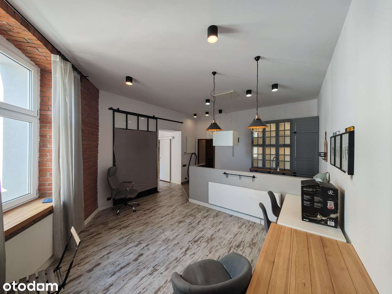 Tylko 6000 zł za m2. Duże mieszkanie w centrum Łodzi na 1 piętrze-9