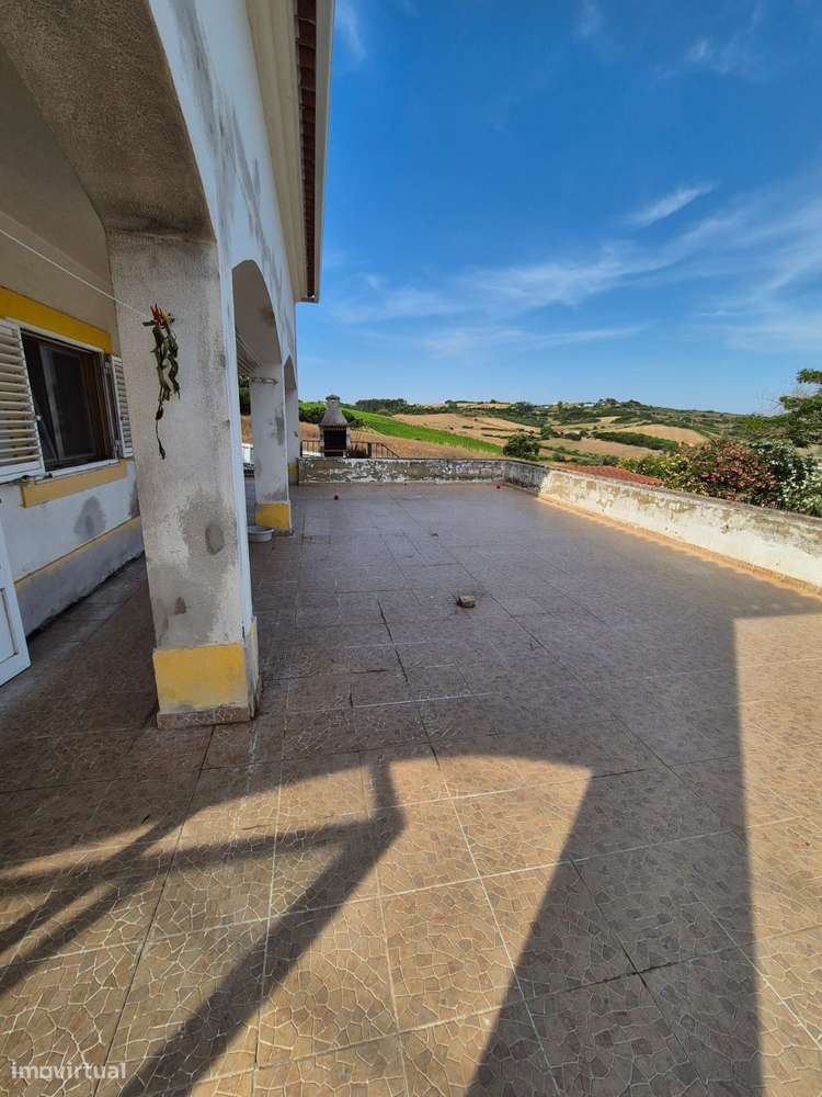 Moradia T5 em Bispeira, Sobral de Monte Agraço-8