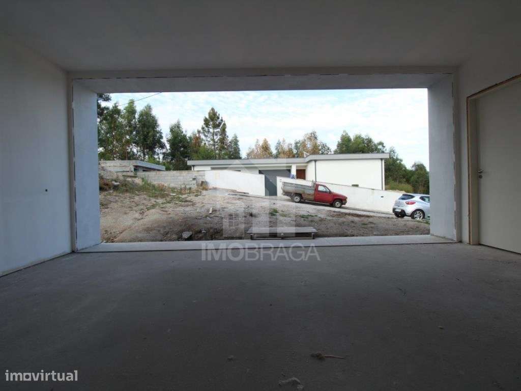 Moradia Geminada T3 Nova para Venda em Rendufinho - Póvoa de Lanhoso-33