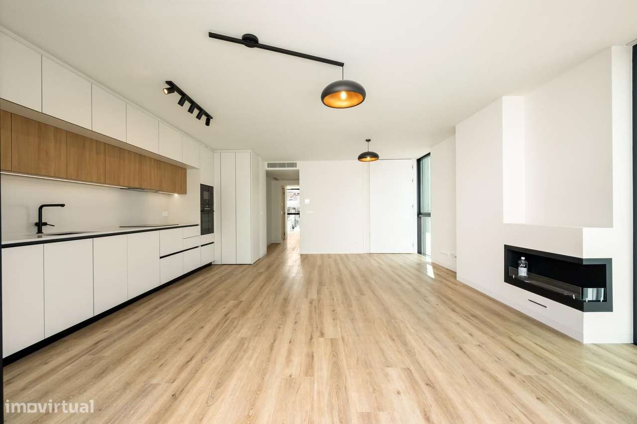 Apartamento T3 com terraço, Centro Histórico Cascais, Cascais - Grande imagem: 4/36