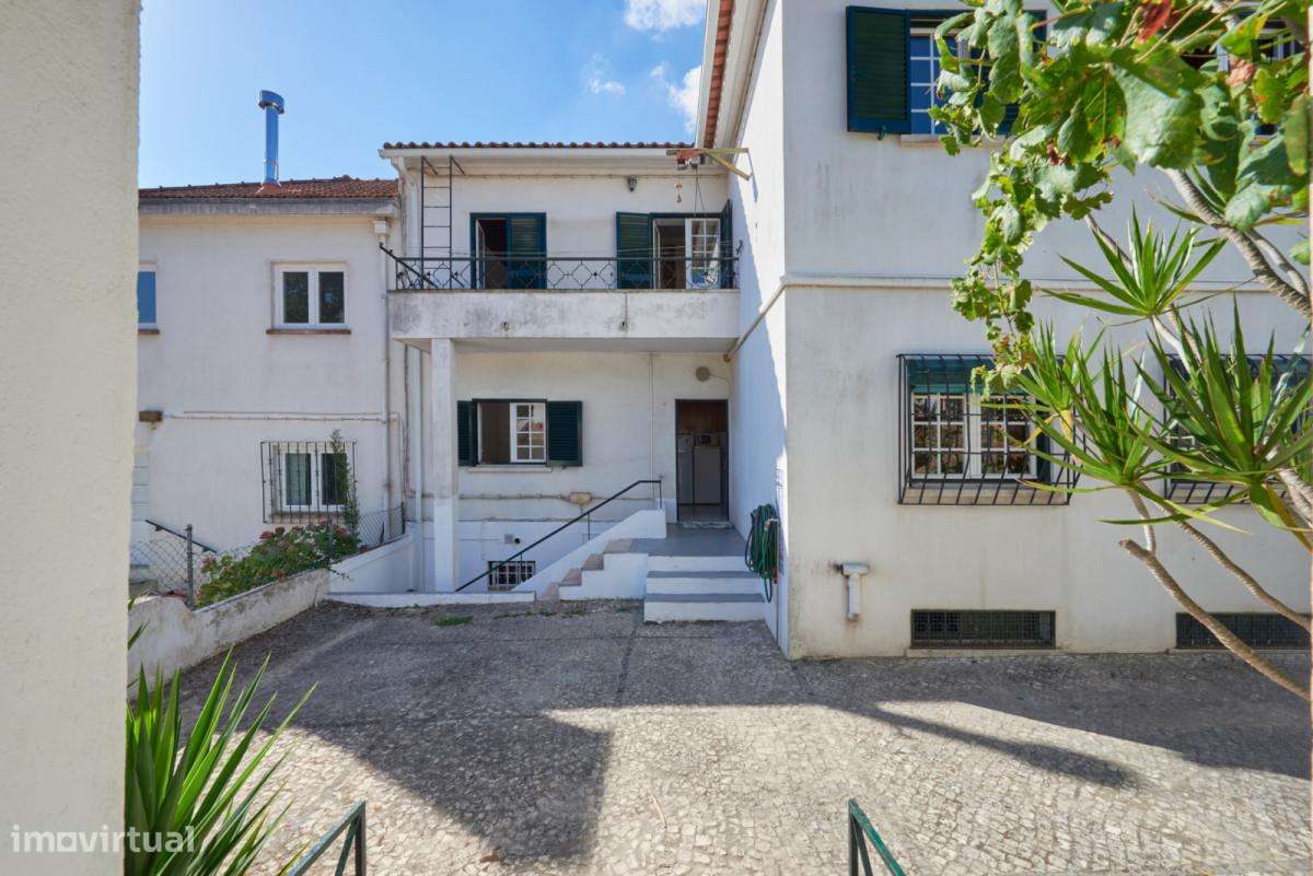 Quarto - localizado em Ajuda Lisbon - Grande imagem: 5/9