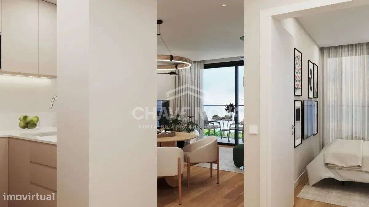 Apartamento T1 Novo c/ Lugar de Garagem e Arrumo em Santa Marinha-6