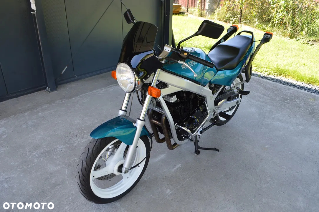 Suzuki GS - 10