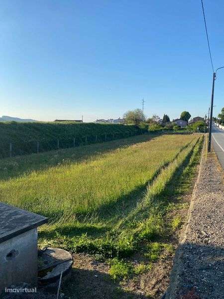 Vende-se Terreno Agrícola com Poço e Motor - Grande imagem: 5/8