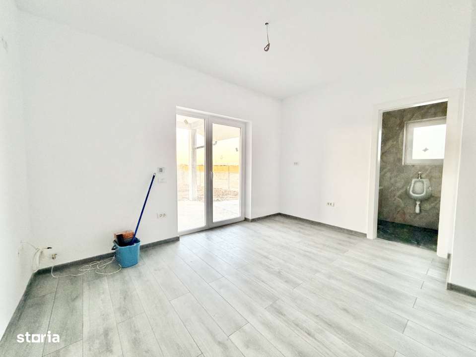 Duplex pe parter cu 4 camere si 3 bai - 380 mp teren - zona Calea Urse - Imagine principală: 5/13