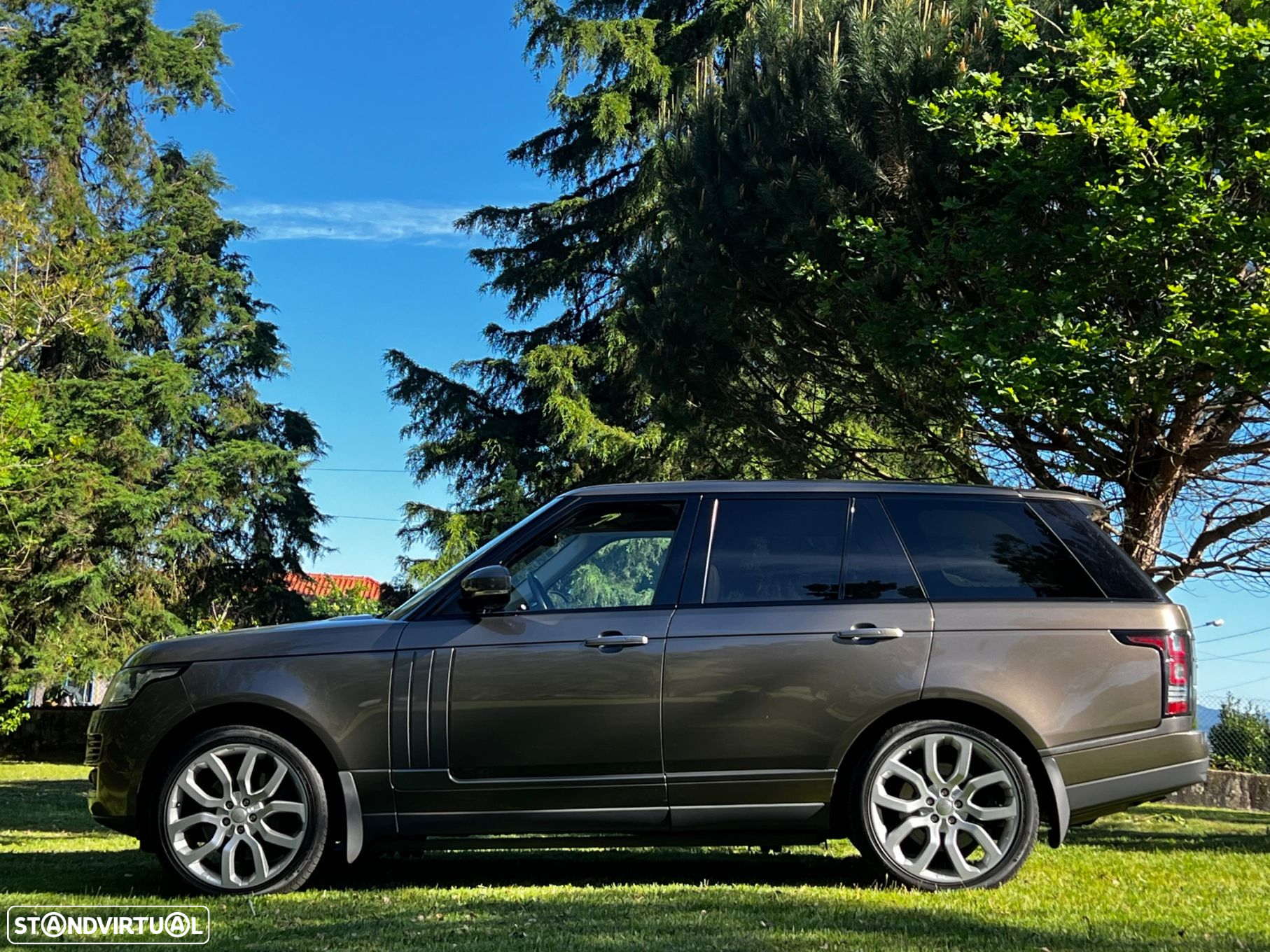 Land Rover Range Rover 4.4 SDV8 Vogue - 23