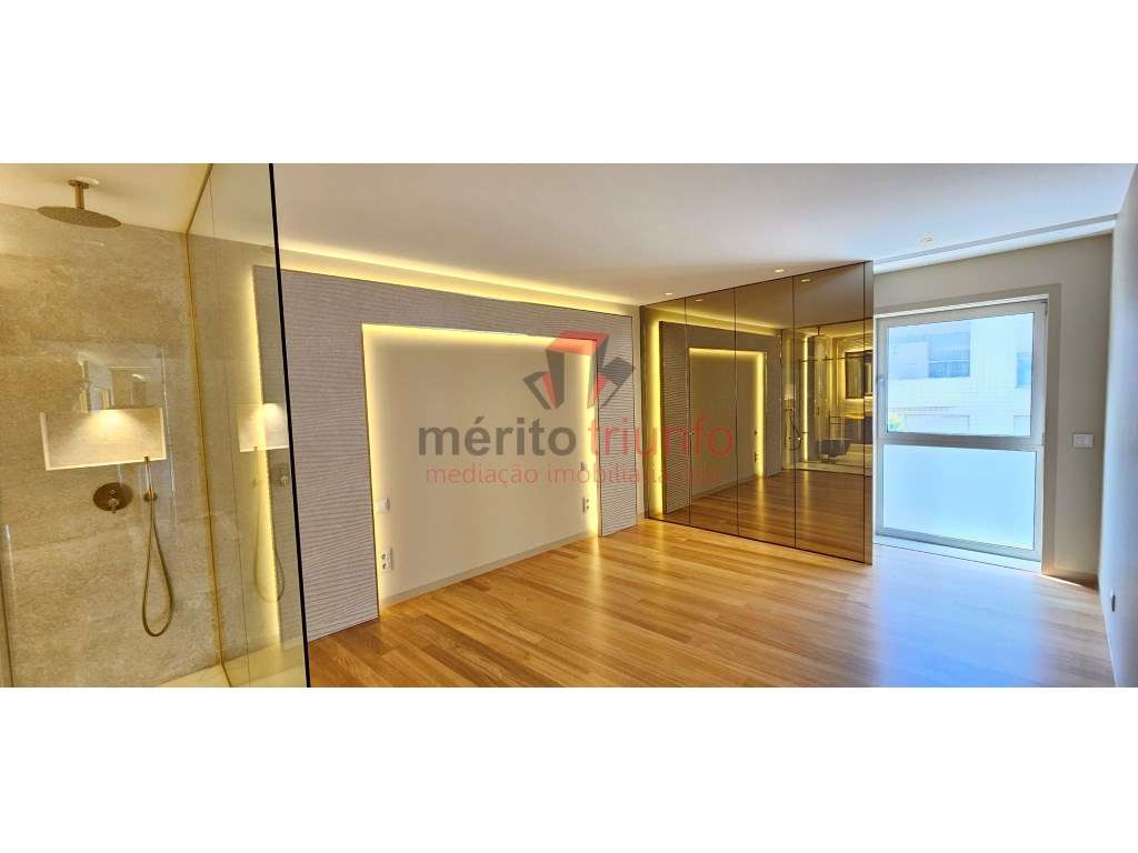 *Oferta de Escritura e Registo - Apartamento T4 de LUXO junto à Pra...-31