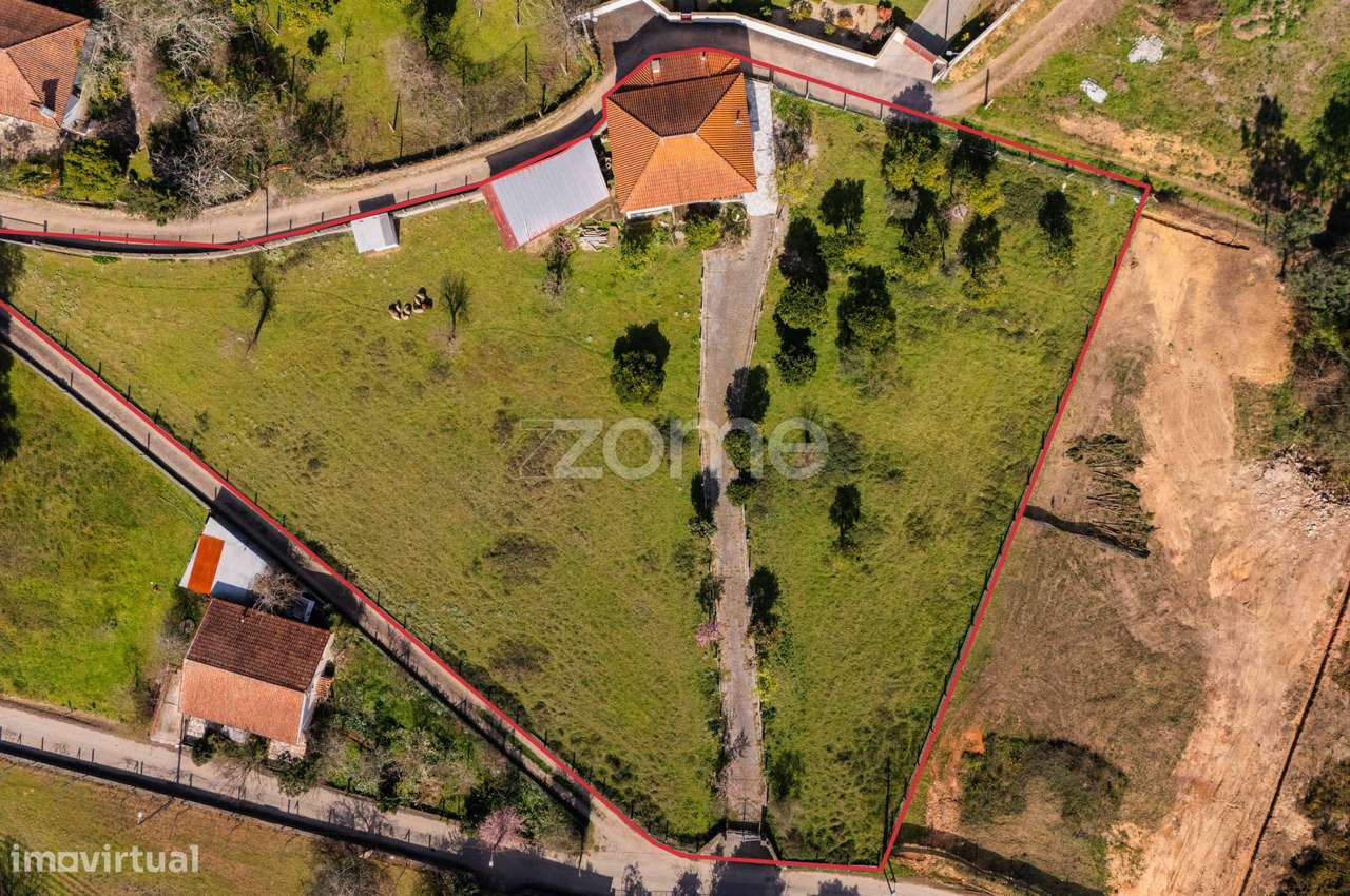 Moradia Com Terreno De 3 270 M A 10 Minutos Do Centro De Braga