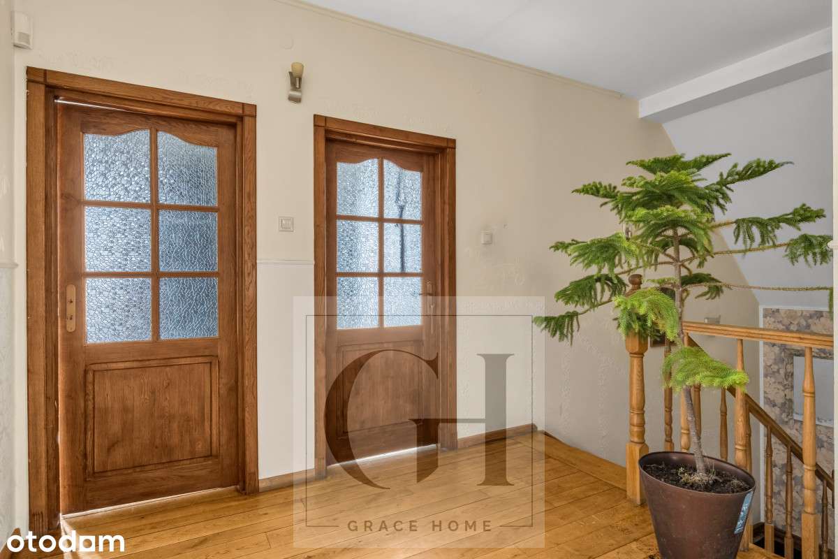 Dom rodzinny z dużym potencjałem inwestycyjnym.-16