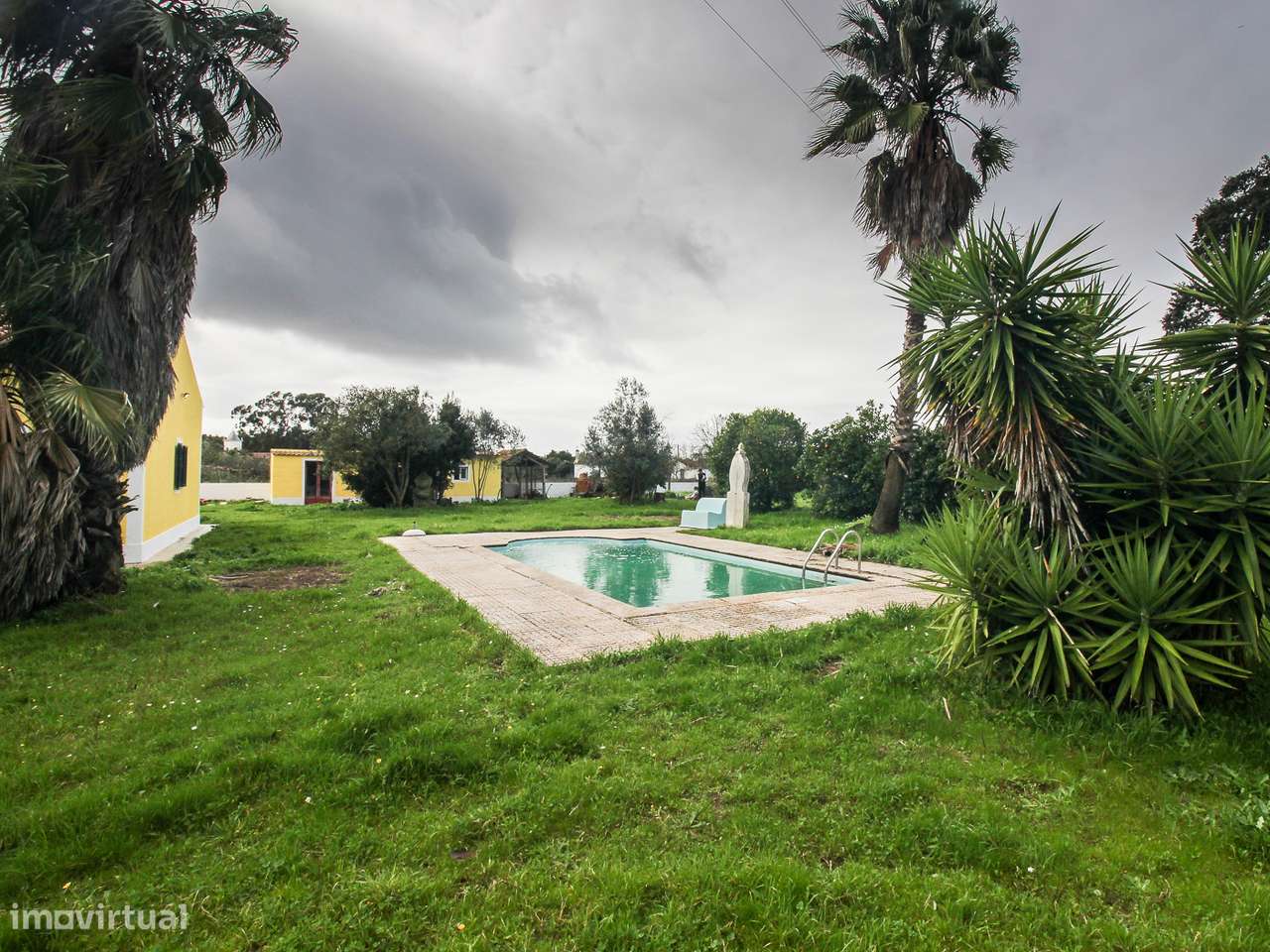 Moradia Unifamiliar com Piscina Garagem e Anexos. - Grande imagem: 5/19