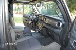 Jeep Wrangler - 20