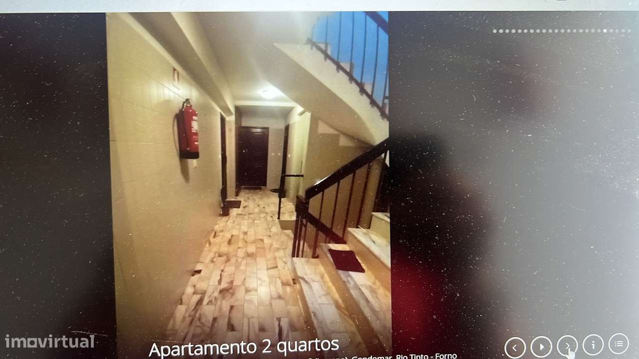 Oportunidade - T2 - C/ Varanda - Forno, Rio Tinto, Areosa-4