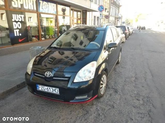 Toyota Corolla Verso 2.2 D-4D DPF - 1