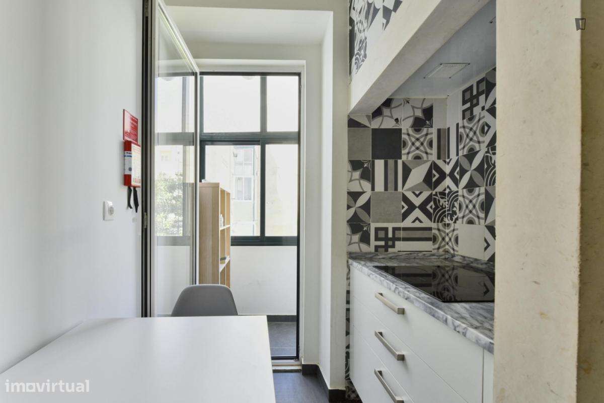 Quarto - localizado em Penha de França Lisbon - Grande imagem: 3/18