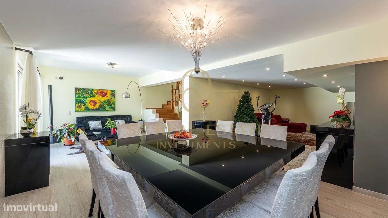 Moradia T4 com Piscina, 3 frentes, 300 mts Praia, São Félix Marinha-28